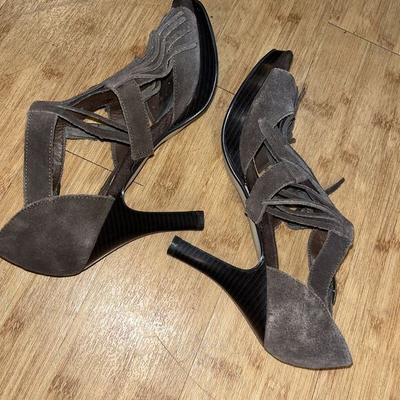 Steve Madden Girl Brown Suede Fringe Open Toe heels Size 8.5 Pracila Dress Shoes - Picture 6 of 8